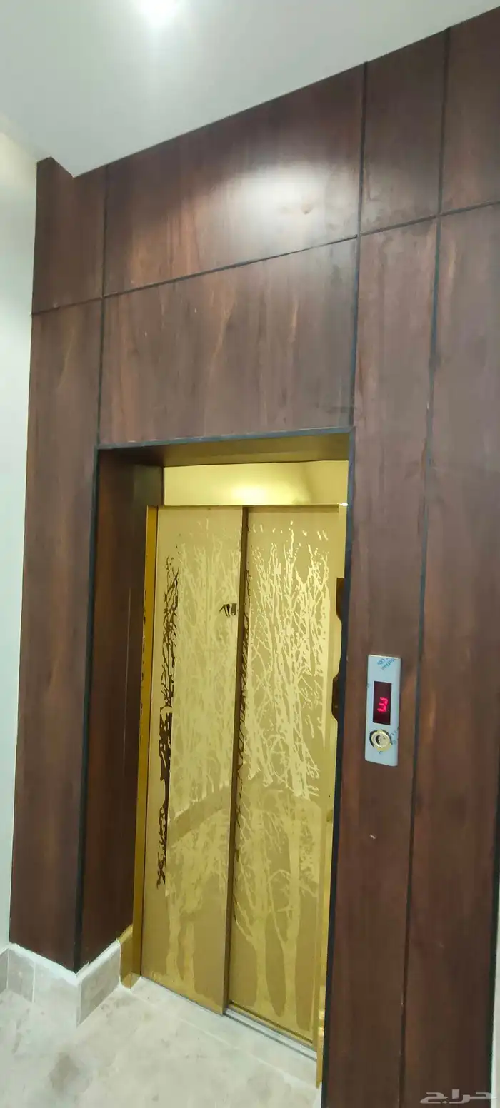 للبيع شقق ارضية وعلويه موقع مميز بحي الموظفين 12