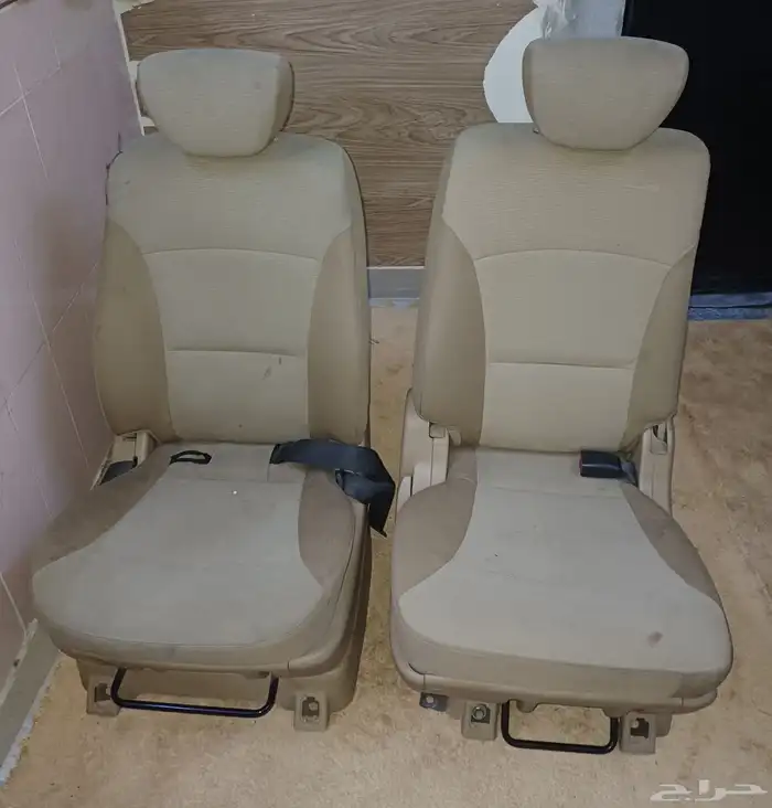 2 مقعد سياره للبيع 1