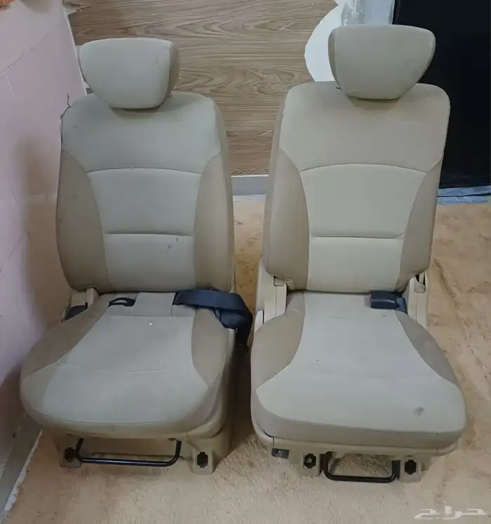 2 مقعد سياره للبيع 0