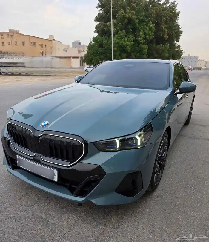 بي ام دبليو 520i ام كت 2024 بحالة الوكالة 1