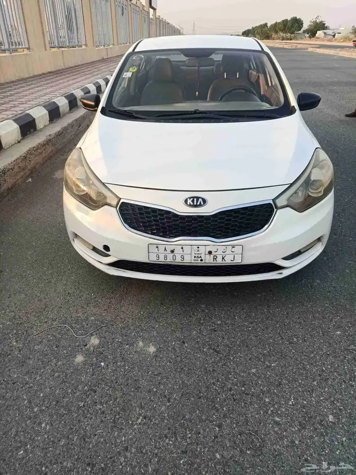 كيا سيراتو 16