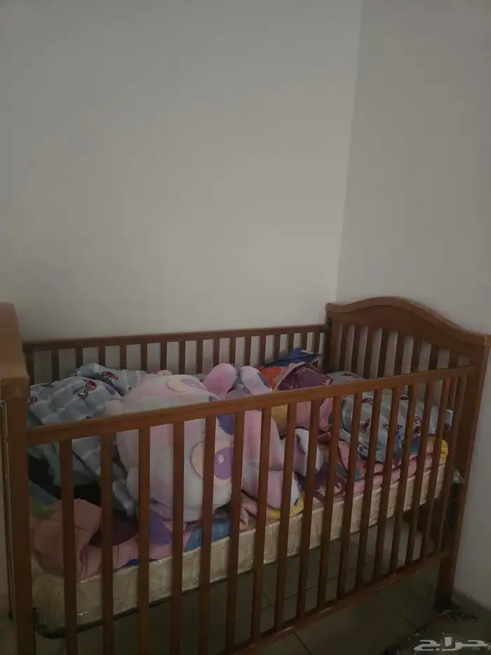سرير اطفال 0
