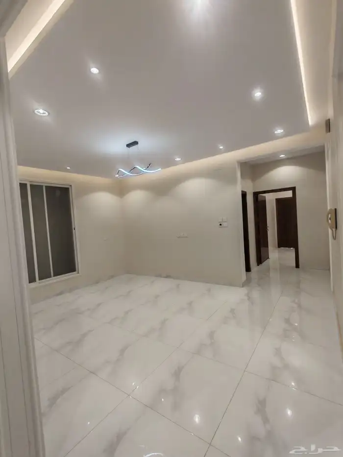 للبيع بأبها المحاله دور ارضي بحوش واسع ب 590 الف 23