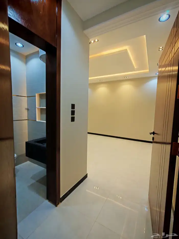 للبيع بدره الموسي ادوار ارضيه حوش واسع ب 550 الف وسط الخدمات 24