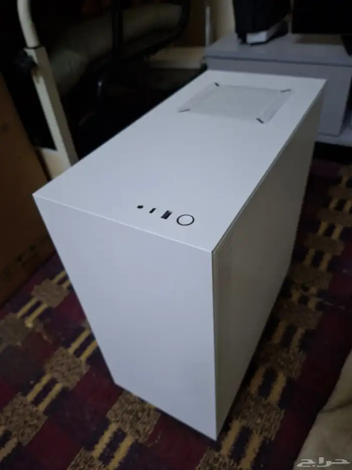 كيس من شركه NZXT لون ابيض 0