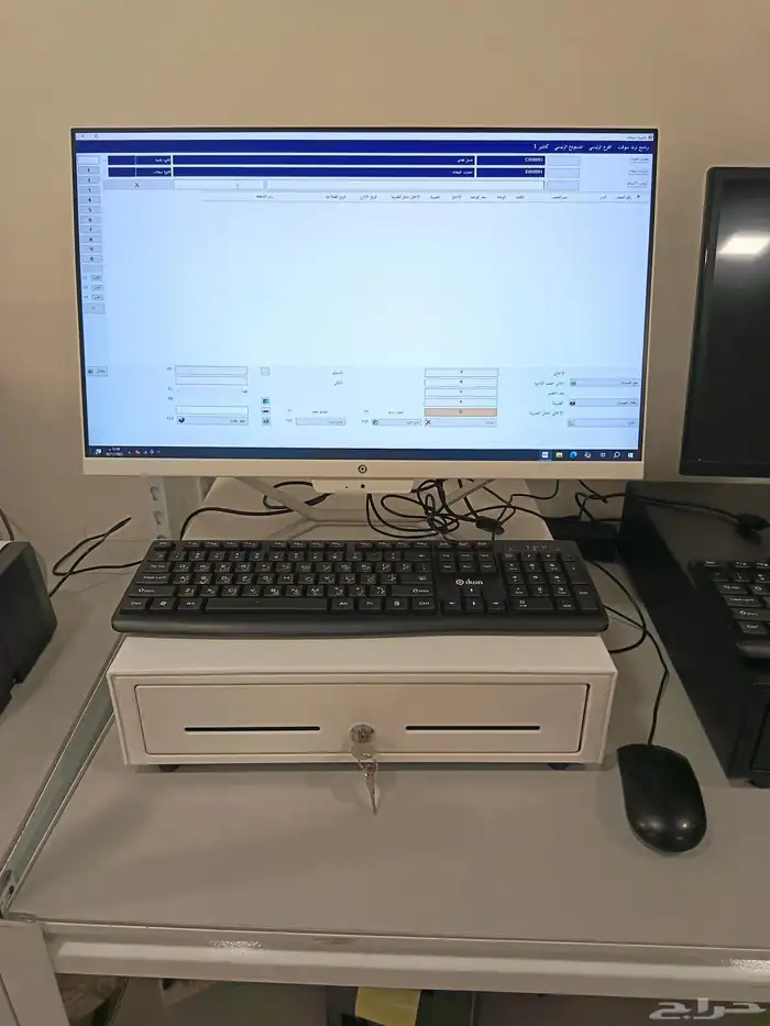 جهاز كاشير مكتبي مستعمل ممتاز مع برنامج مدي الحياه والملحقات 0