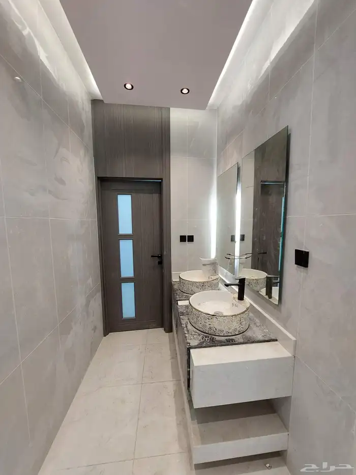 للبيع شقه تمليك مخطط 71جديدة الدور الأول مصعد راكب 0