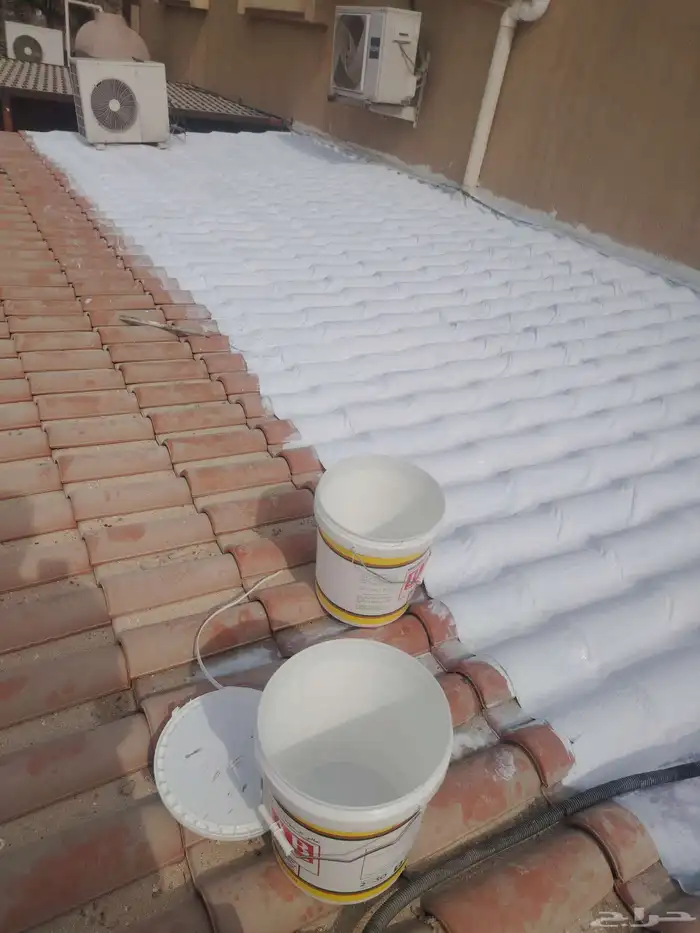 عازل سطح ماي 1