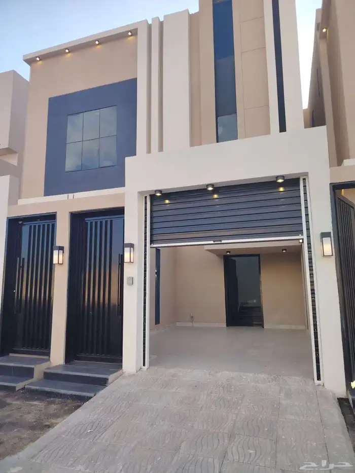 للبيع روف دور تاني مع ملحق شرق خميس مشيط تشطيب مودرنقريبة 1