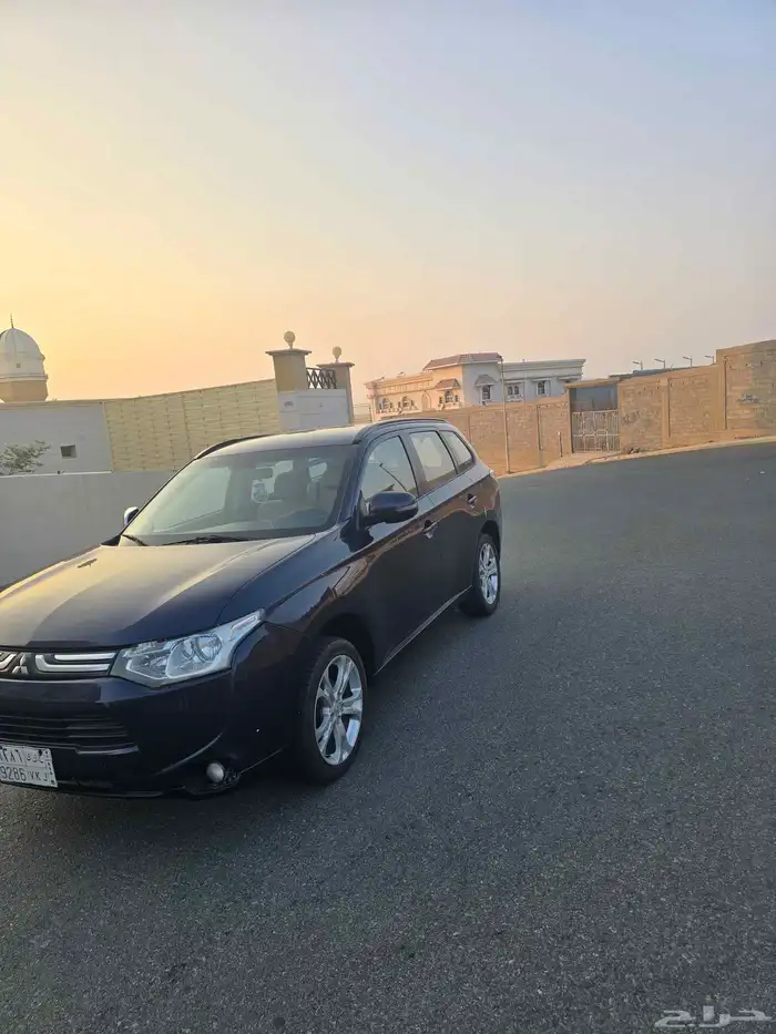 السلام عليكم اعلان عن سياره مستبيشي أوت لا ندر 2