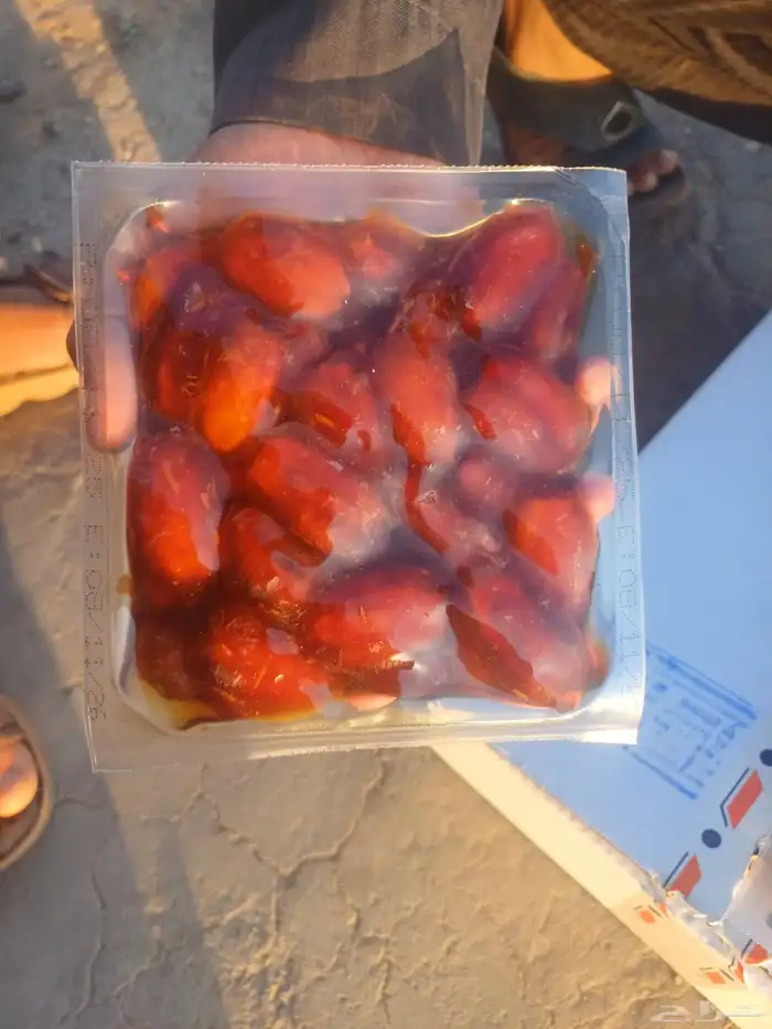 يوجد لدينا تمر خلاص حساء حبه جانبو 5