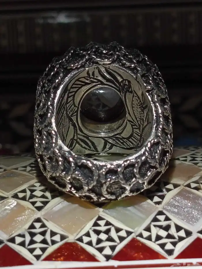 خاتم بحجر كرز الكرز على صياغة سلك مميزة 3