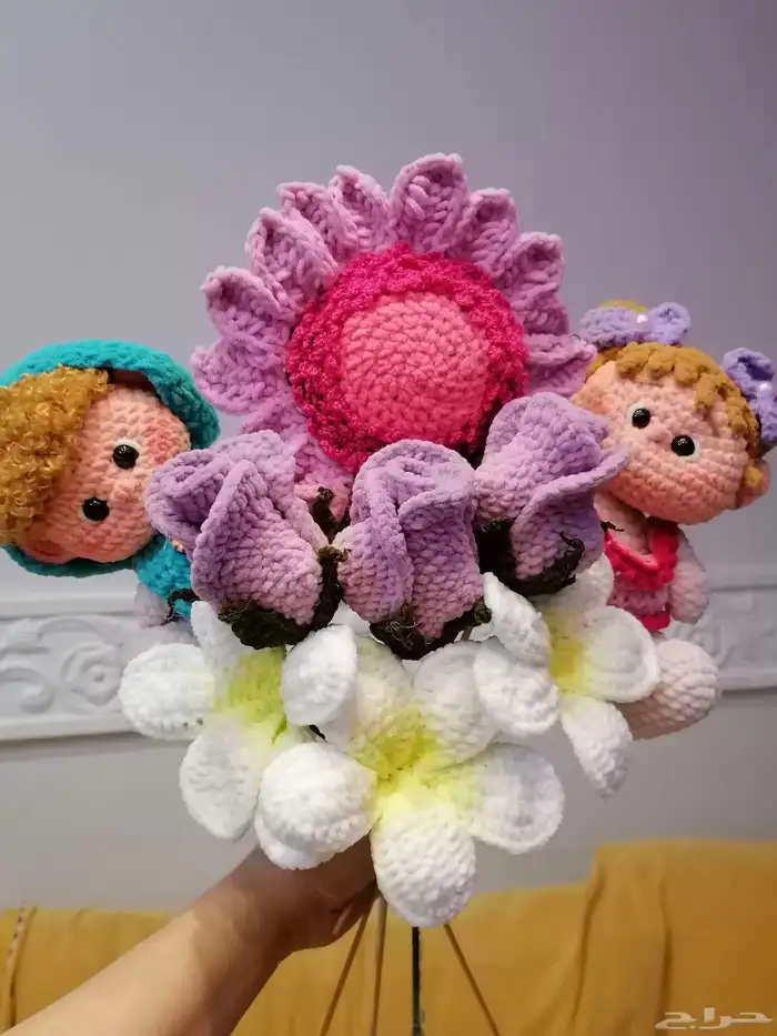 باقات ورد ودمى بخيوط الصوف 1