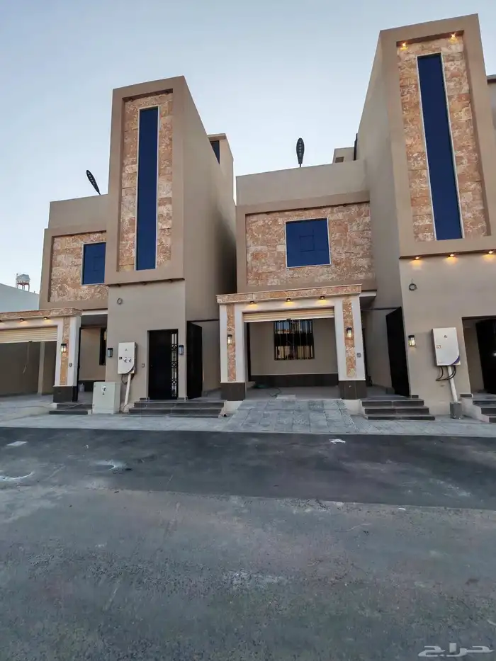 للبيع روف علوي مع ملحق مقابل نادي ضمك تشطيب vip 0