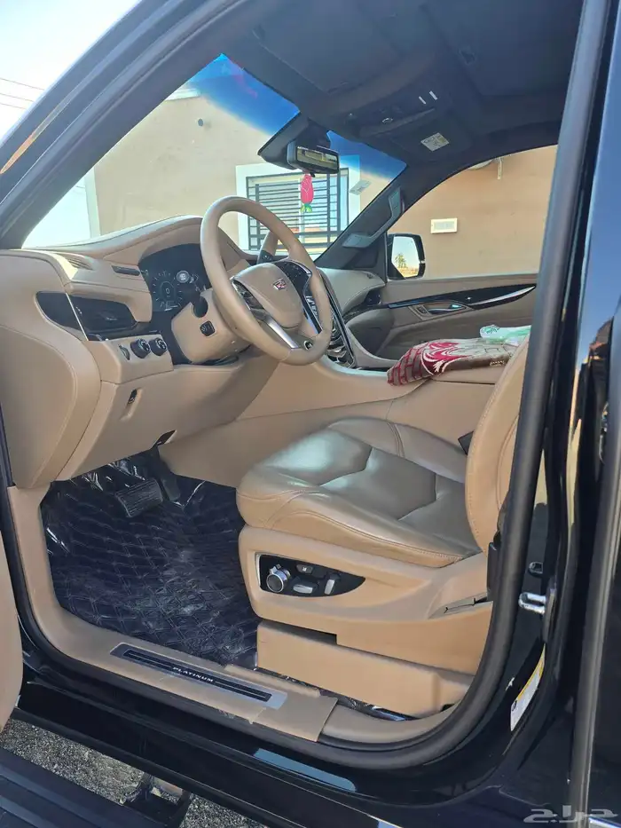 كاديلاك اسكاليد 2018 مخزن 2