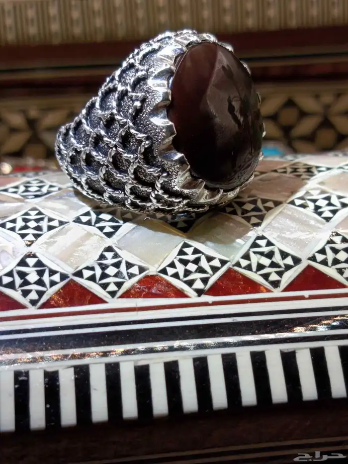 خاتم بحجر كرز الكرز على صياغة سلك مميزة 2