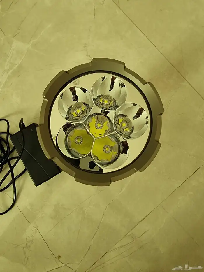 كشاف فنكس fenix rc40 3