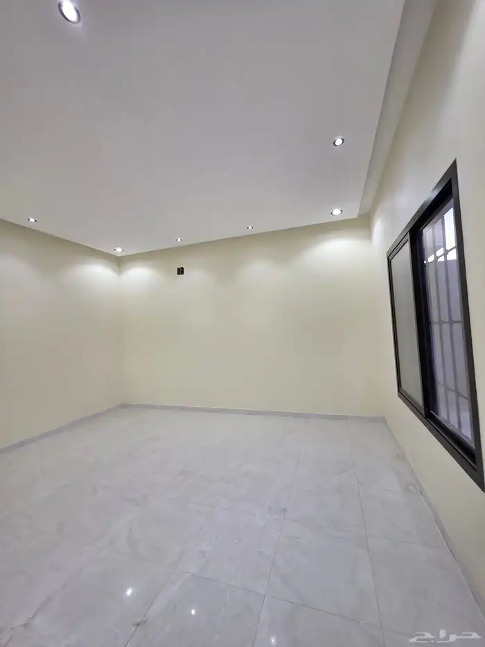 الدور ارضيه الشفاء حي بدر 3