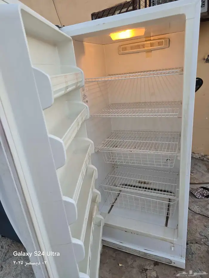 فرن غاز ومكنسه وثلاجة تبريد للبيع شغال 1