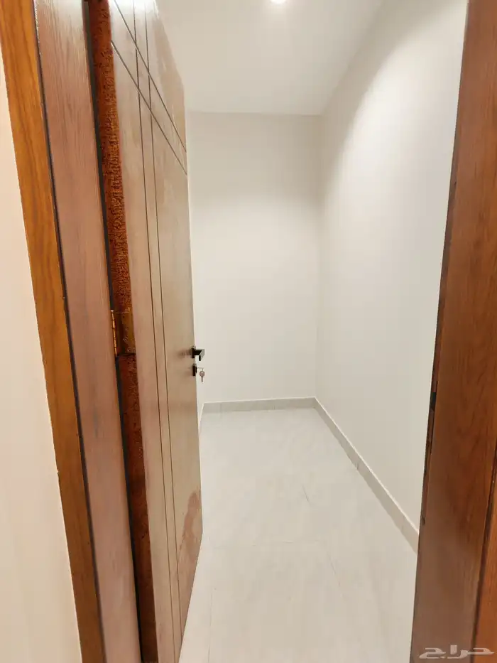 للبيع بأحد رفيده شقه دور ارضي مع حوش واسع من 550 الف 10