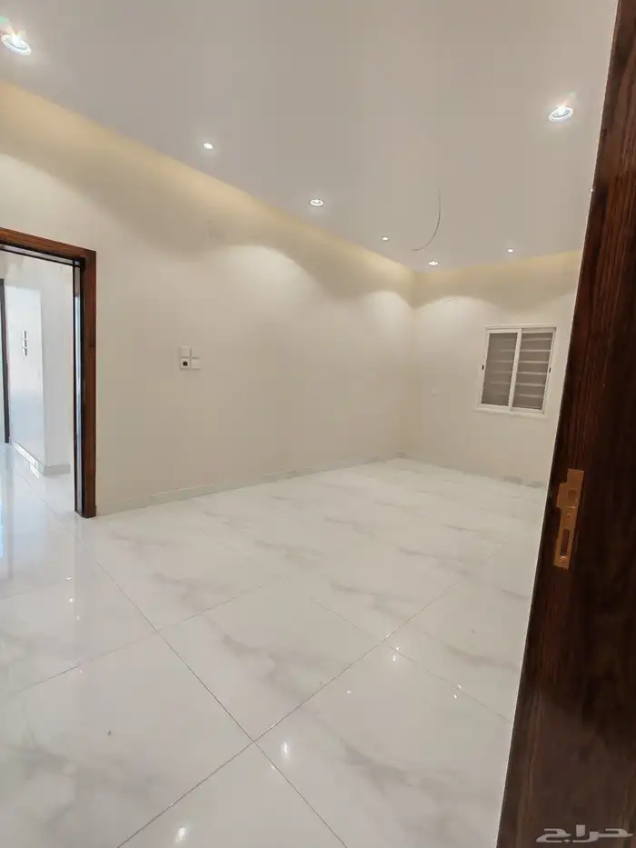 للبيع بأبها المحاله دور ارضي بحوش واسع ب 590 الف 10