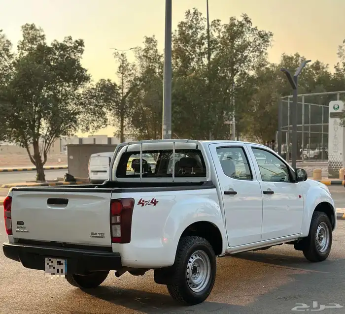 ايسوزو ديماكس غمارتين 2023 دبل ديزل 7