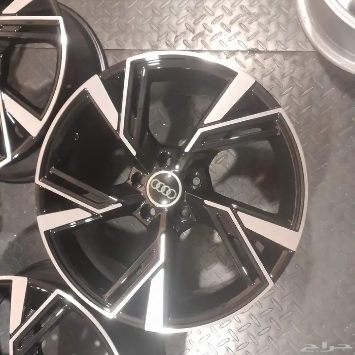 طقم جنوط اودي مقاس 18 6