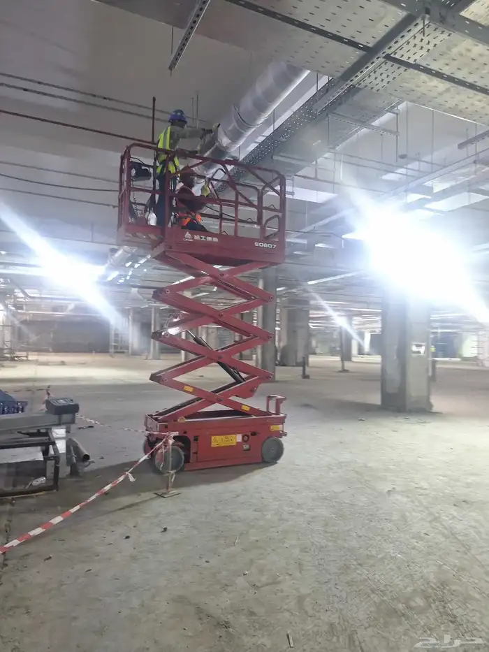 سيزر لفت ومان لفت ورافعات شوكية وتلسكوبية 1