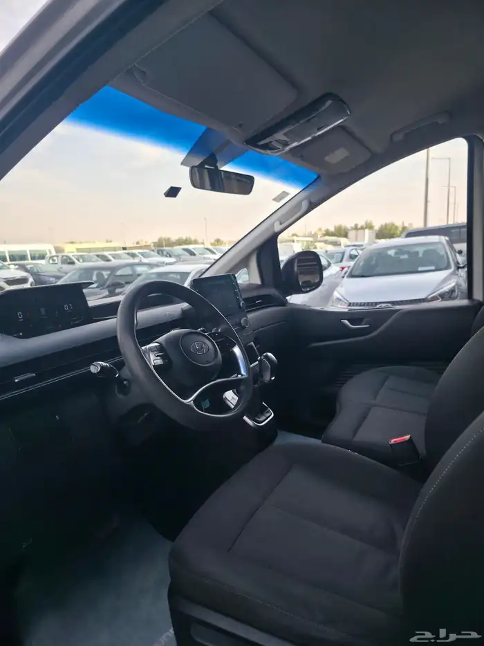 هونداي ستاريا 2022 9