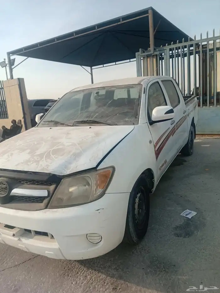 هايلكس 2007تشليح قطع غيار فقط 1