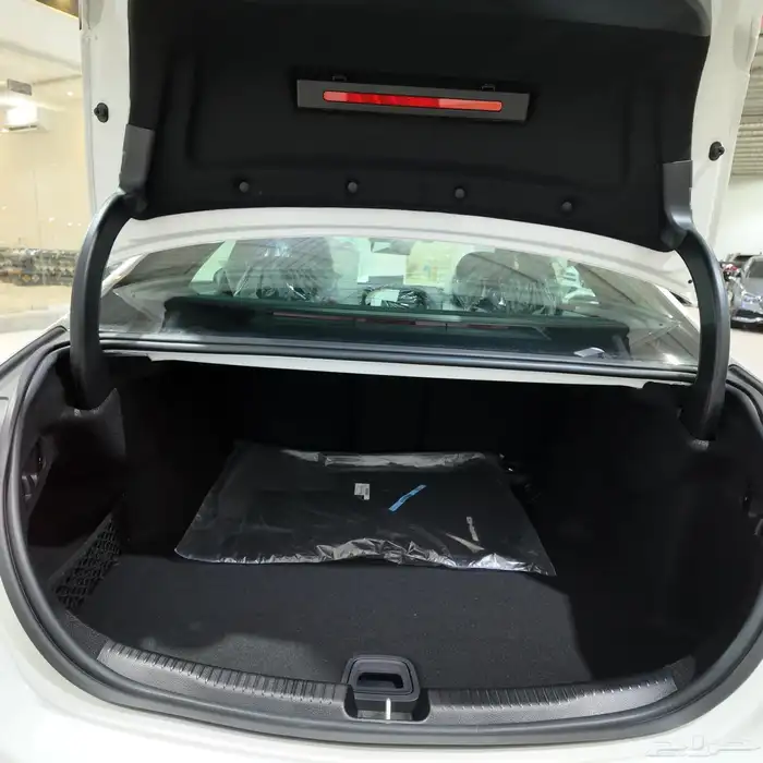 مرسيدس C200 2025 AMG اصفار وارد كوري 28