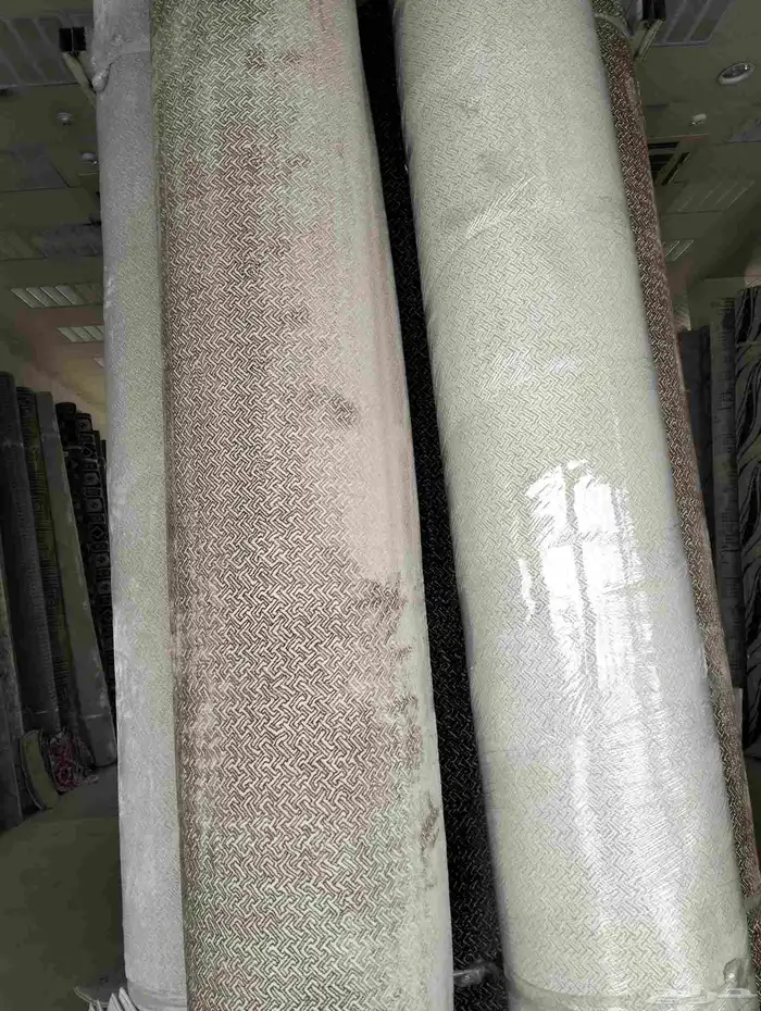 يوجد لدينا موكيت تركى وامارتى ووطني وجميع انواع الفنيل بلجيك 5