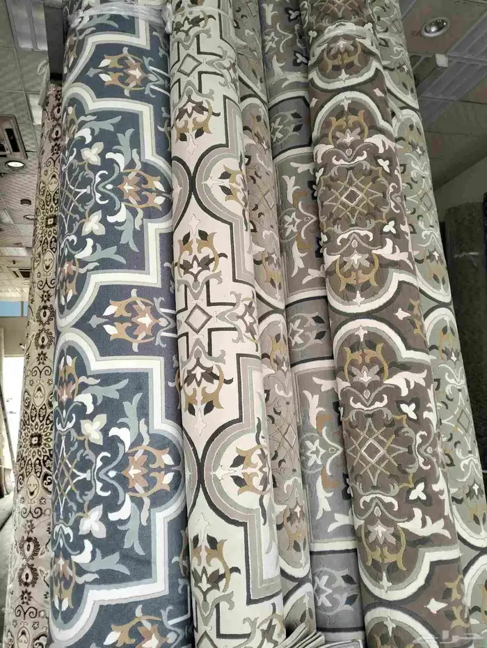 يوجد لدينا موكيت تركى وامارتى ووطني وجميع انواع الفنيل بلجيك 6