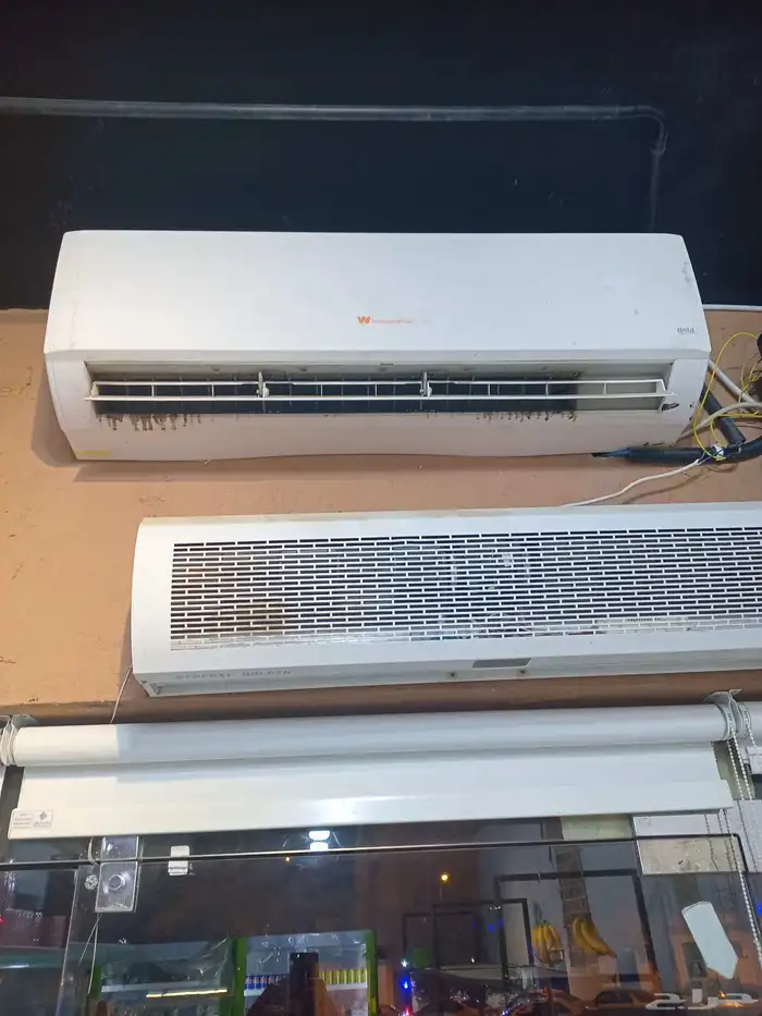 اغراض محل للبيع 1