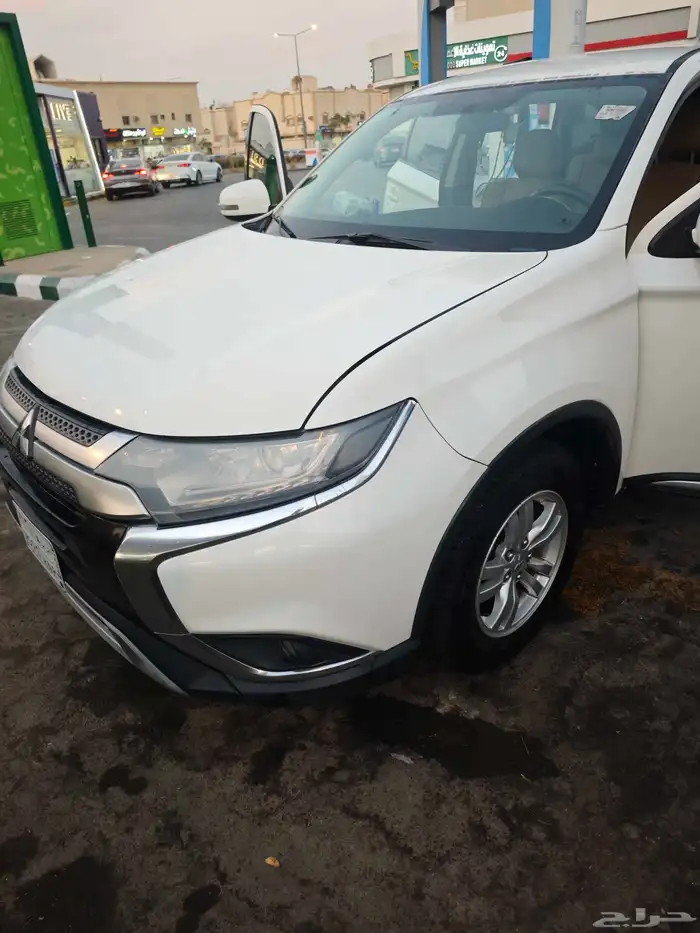 ميتسوبيشي اوتلاندر 2019 0