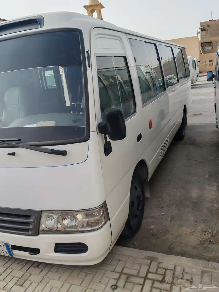 تويوتا باص 2010 1