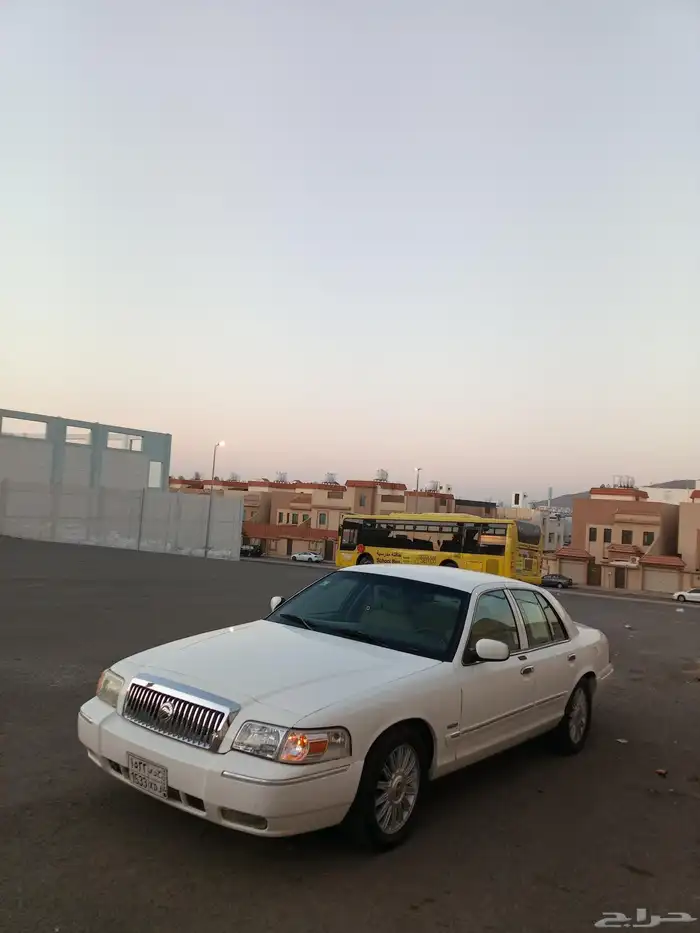 فورد ماركيز 2011 نظيف بيع مستعجل 2