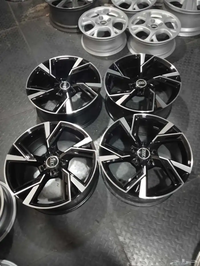 طقم جنوط اودي مقاس 18 6