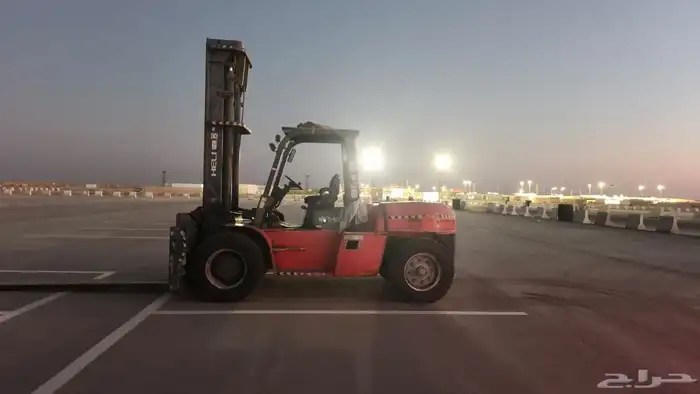 رافعه شوكيه فوركلفت للايجار الظهران 3