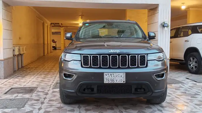 جراند شيروكي 2017 نظيف جدا 8