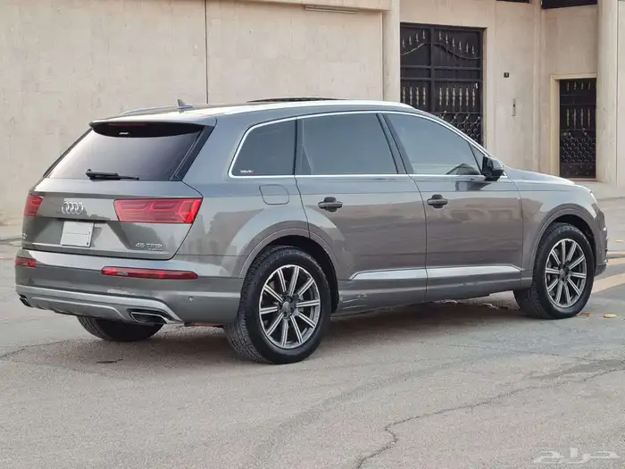 Audi Q7 2016 8