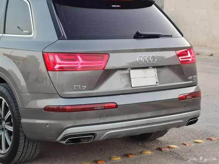 Audi Q7 2016 0