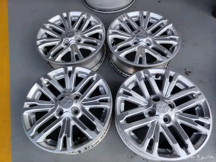 جنوط ميتسوبيشي ادراج اصلي وكاله على الشرط مقاس 15 1