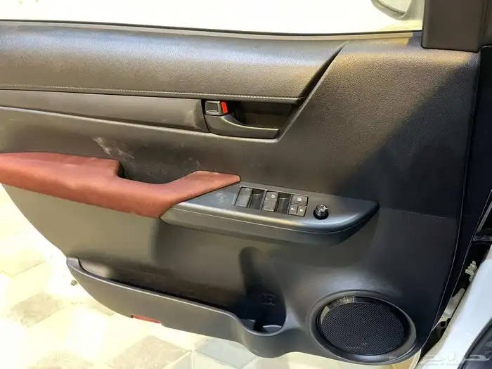 هيلوكس غمارتين بنزين تماتيك بدون دبل بريمي 2025 5