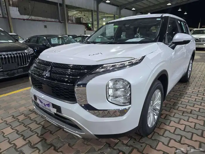 ميتسوبيشي اوتلاندر جميع الفئات 2025 2