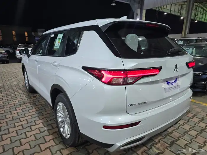 ميتسوبيشي اوتلاندر جميع الفئات 2025 5