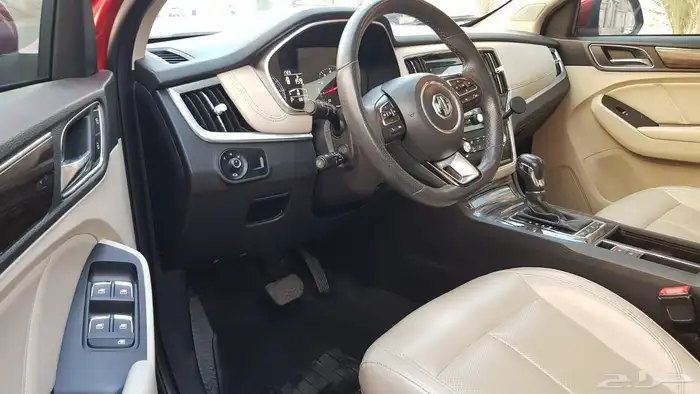 ام جي RX5 2019 17