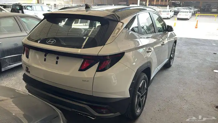 هيونداي توسان سمارت سقف أسود1600 2025 صيانة مجانية 3