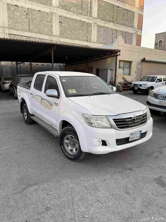 تويوتا هايلكس 2015 0