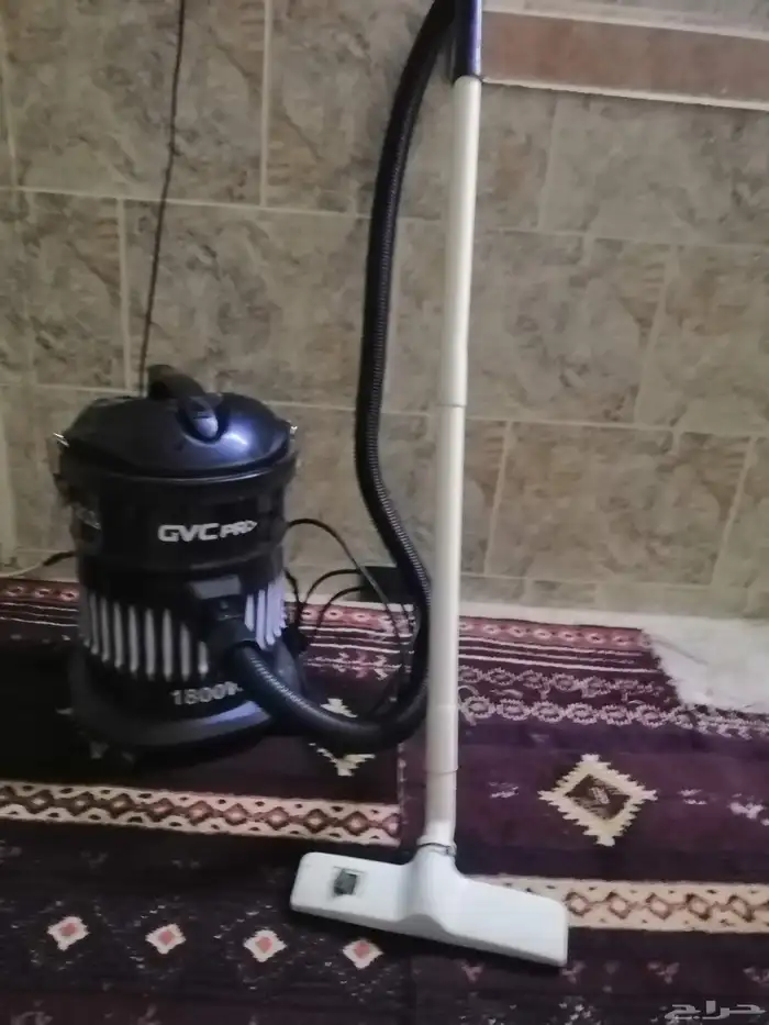 مكنسه كهرباىيه مستعمله للبيع1800 واط 1
